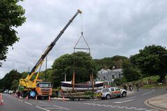 Cyril and Lilian Bishop being loaded onto lorry 2024